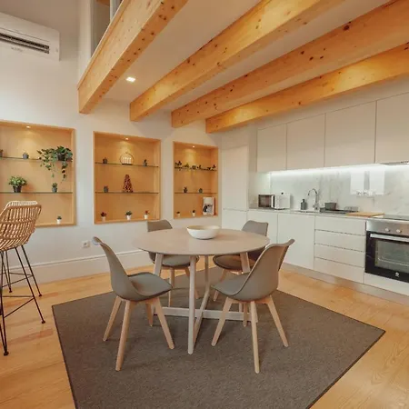 Downtown Clerigos With View By Homing Apartment *