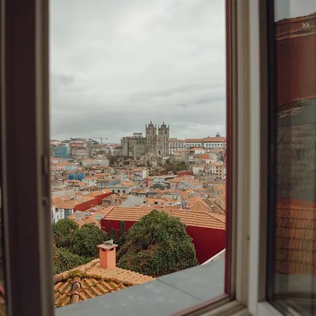 Downtown Clerigos With View By Homing